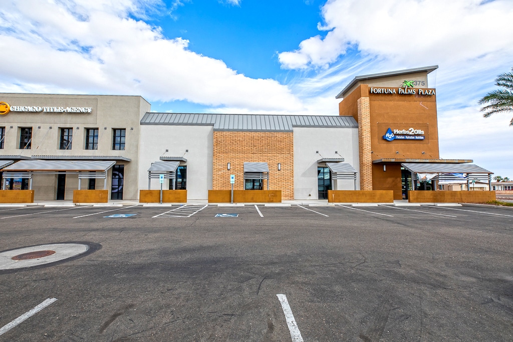 11375 S Fortuna Rd, Yuma, AZ for sale Primary Photo- Image 1 of 33