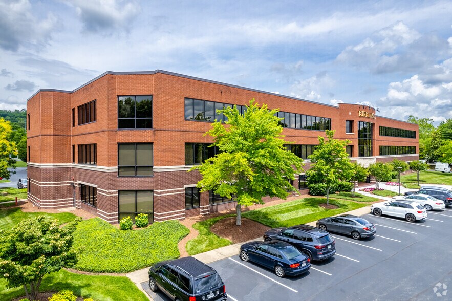 5410 Maryland Way, Brentwood, TN à louer - Photo du bâtiment - Image 3 de 54