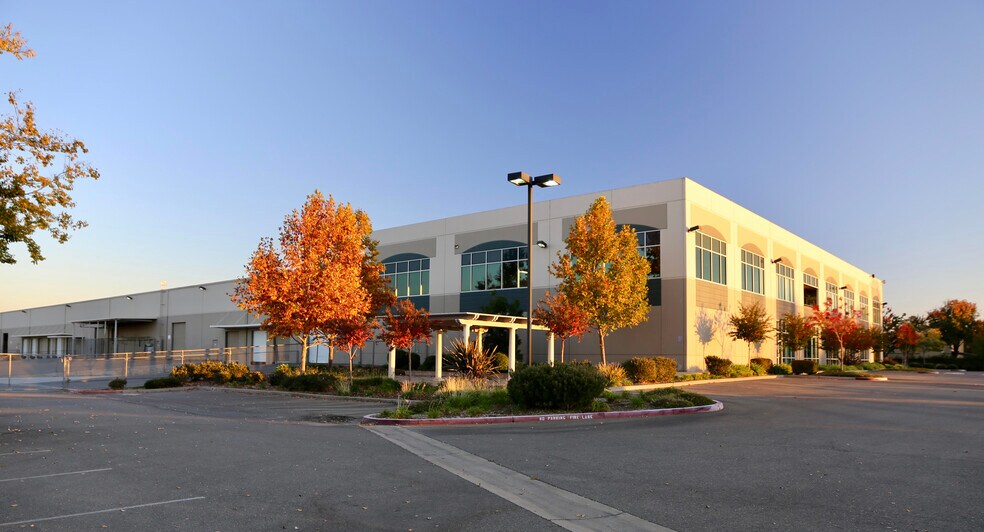 11311 White Rock Rd, Rancho Cordova, CA for lease - Building Photo - Image 2 of 6