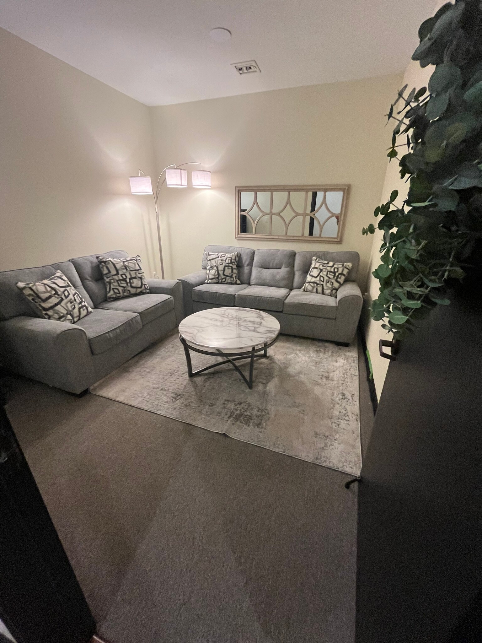 1302 N Shepherd Dr, Houston, TX for lease Interior Photo- Image 1 of 1