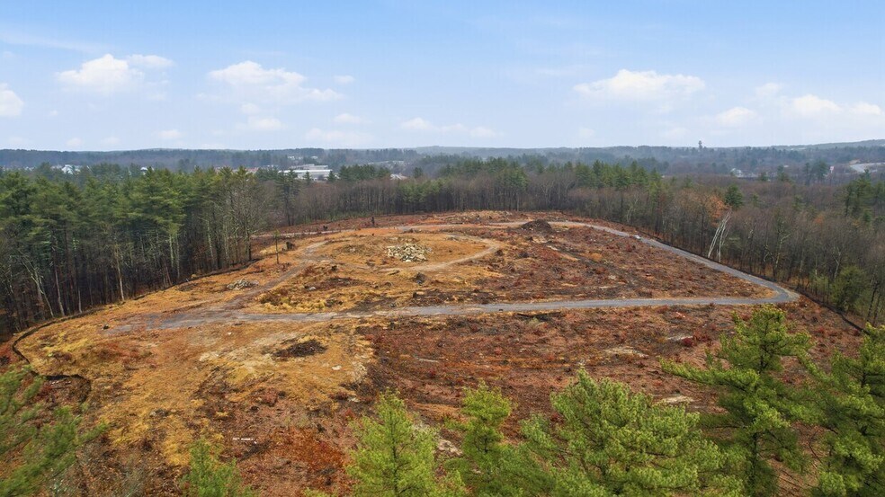 769 Daniel Webster Hwy, Merrimack, NH à louer - Photo du bâtiment - Image 2 de 11