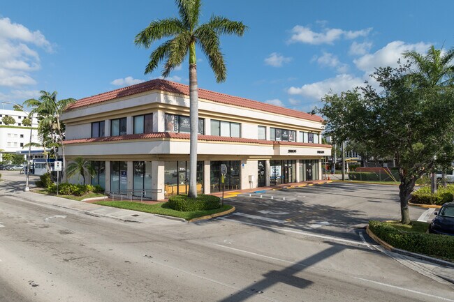 Plus de détails pour 701-721 SE 17th St, Fort Lauderdale, FL - Médical à louer