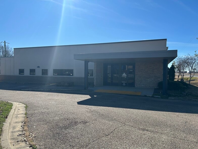 2596 Interstate 55, Marion, AR for sale - Building Photo - Image 2 of 4