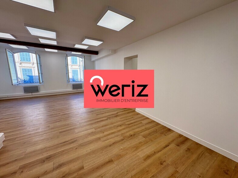 3-5 Rue Saint Ferreol, Marseille à louer - Photo du bâtiment - Image 2 de 5