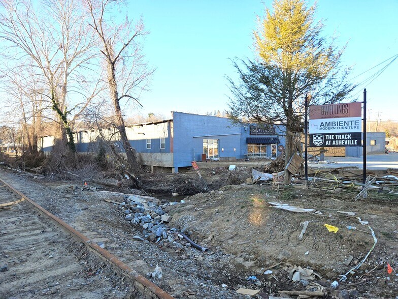 9 Reed St, Asheville, NC à vendre - Photo principale - Image 1 de 16