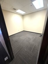 68615 Perez Rd, Cathedral City, CA à louer Photo intérieure- Image 2 de 4