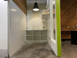 3155 S Moody Ave, Portland, OR for lease Interior Photo- Image 2 of 4