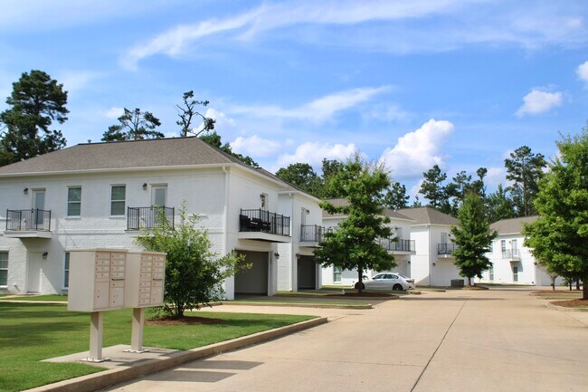 Plus de détails pour 200 Park West Loop, Oxford, MS - Multi-résidentiel à vendre