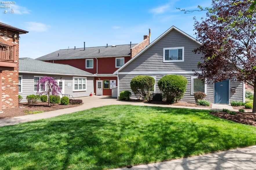 356 Main St, Huron, OH for sale - Building Photo - Image 3 of 25