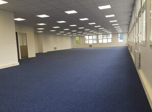 Office in Montreuil for lease Building Photo- Image 1 of 9