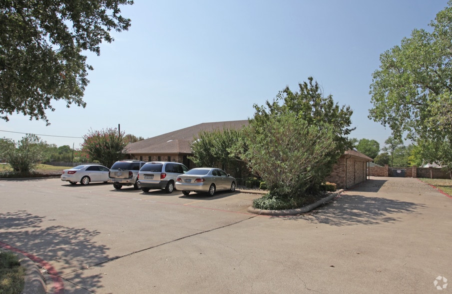 5710 Watauga Rd, Watauga, TX for lease - Building Photo - Image 2 of 34