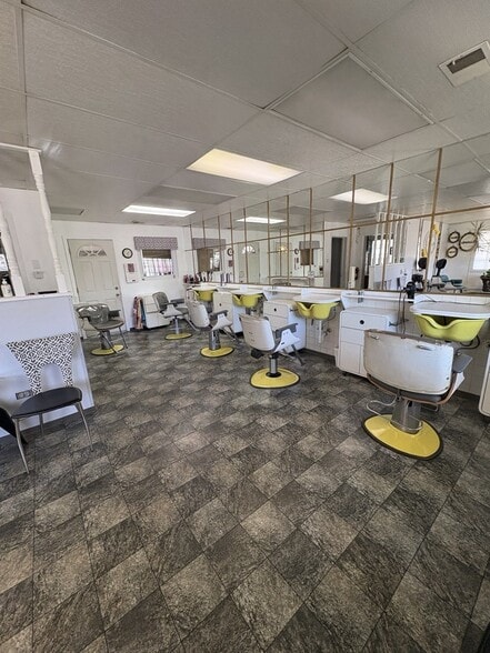 26 S 6th Ave, Brighton, CO for lease - Building Photo - Image 3 of 12