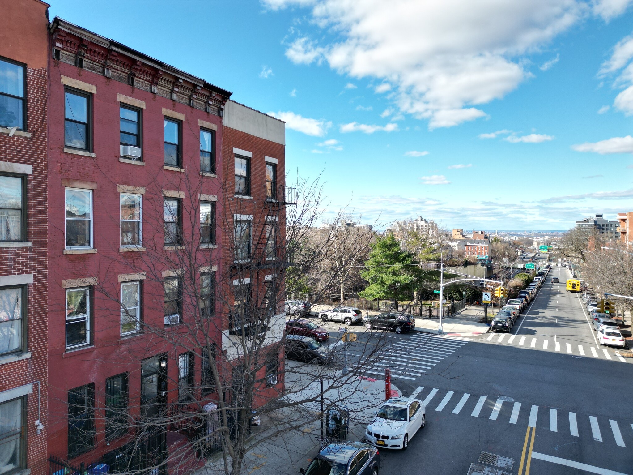 Park Slope Portfolio portefeuille de 10 propriétés à vendre sur LoopNet.ca Photo du bâtiment- Image 1 de 8
