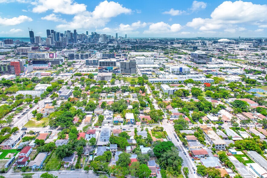 266 NW 32nd St, Miami, FL à vendre - Photo du bâtiment - Image 2 de 7