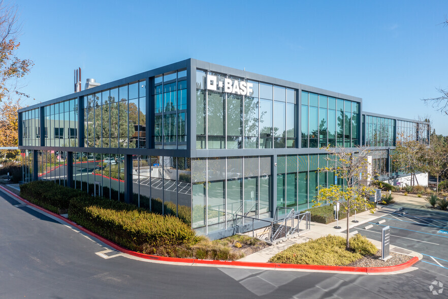 3550 John Hopkins Ct, San Diego, CA for lease - Primary Photo - Image 1 of 8