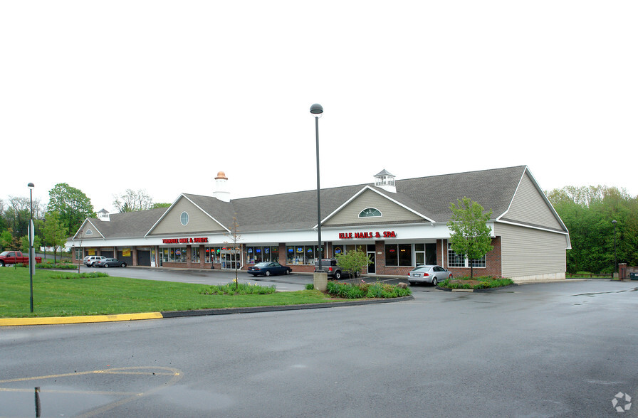 1943 Berlin Tpke, Berlin, CT for sale - Primary Photo - Image 1 of 1