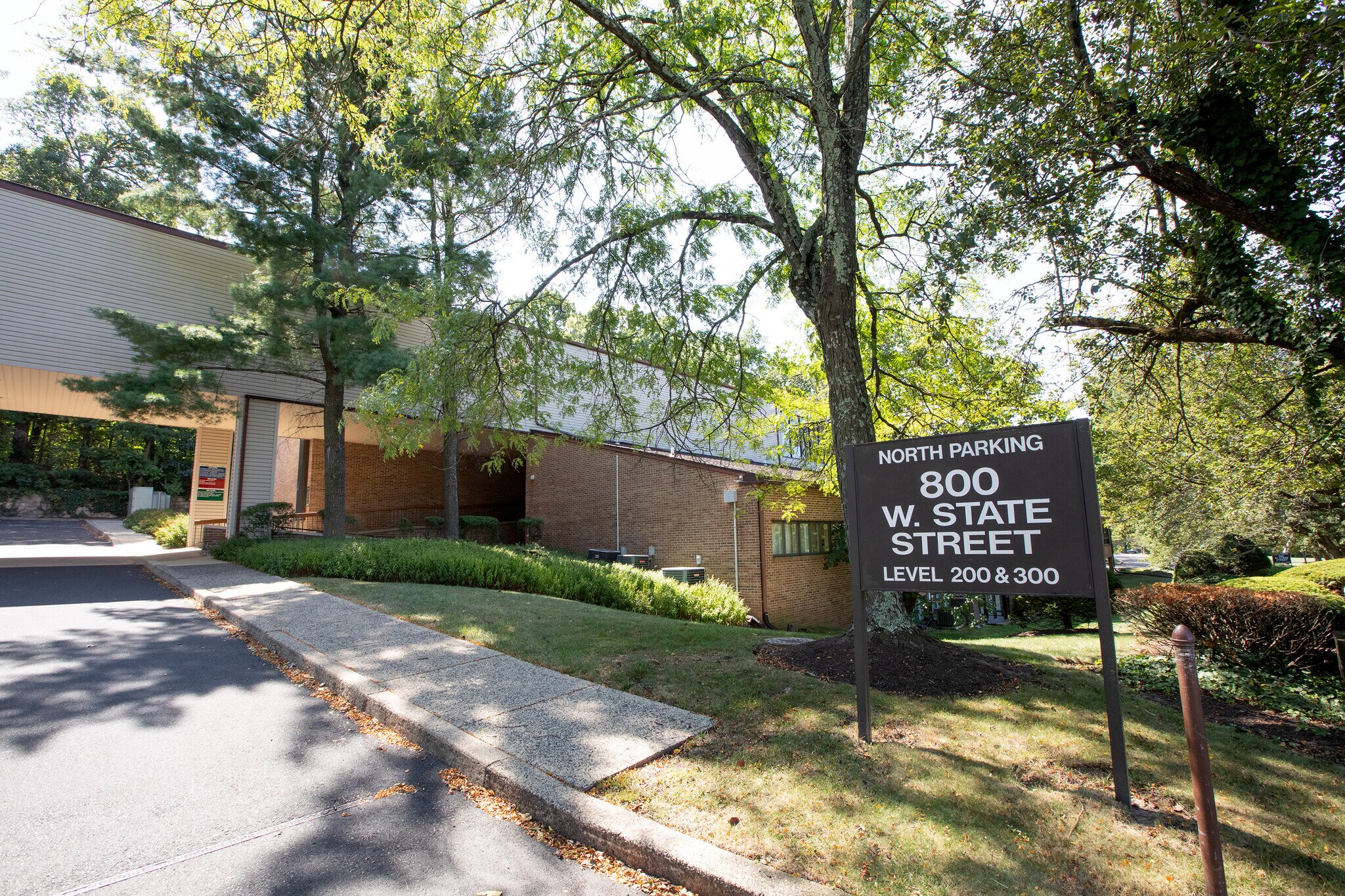 800 W State St, Doylestown, PA à louer Photo du bâtiment- Image 1 de 15