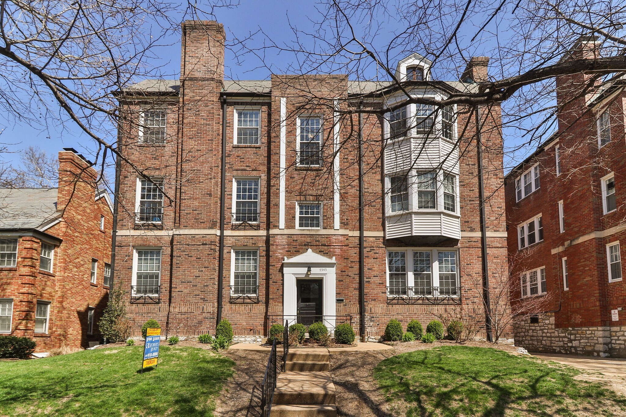 7545 Oxford Dr, Clayton, MO for sale Building Photo- Image 1 of 1