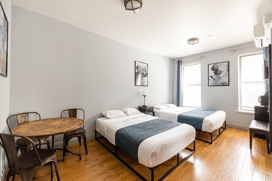 65 E 129th St, New York, NY à vendre - Photo du bâtiment - Image 3 de 17