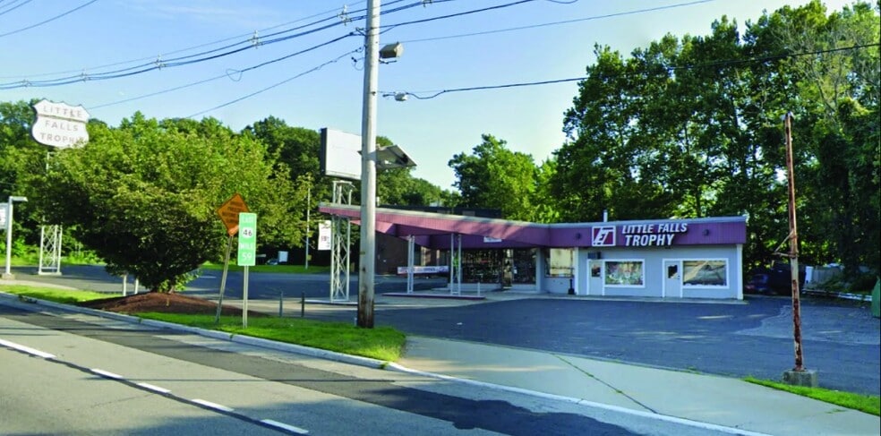 555 US Highway 46, Little Falls, NJ for lease - Building Photo - Image 2 of 3