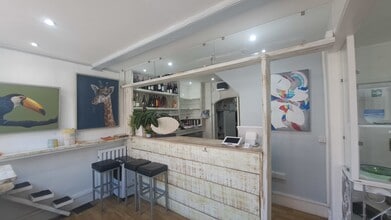 13-14 Market Pl, Stoke Hammond for lease Interior Photo- Image 1 of 5