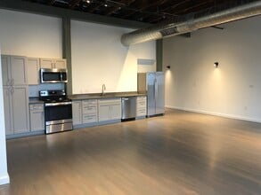 114 N Main St, Taylor, TX à louer Photo intérieure- Image 2 de 9