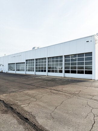 More details for 1385 E Chicago St, Elgin, IL - Industrial for Lease