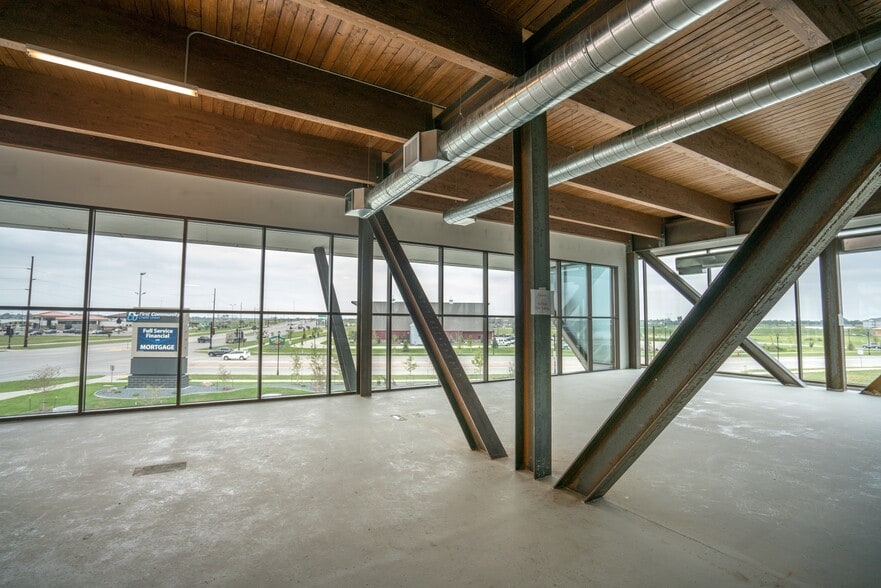 5201 42nd St S, Fargo, ND for lease - Interior Photo - Image 3 of 5