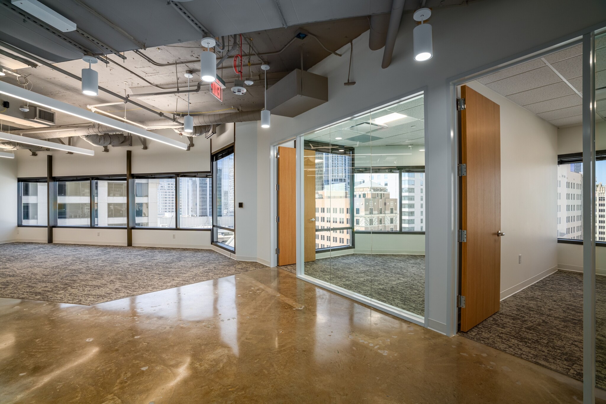 701 Brazos St, Austin, TX for lease Interior Photo- Image 1 of 3