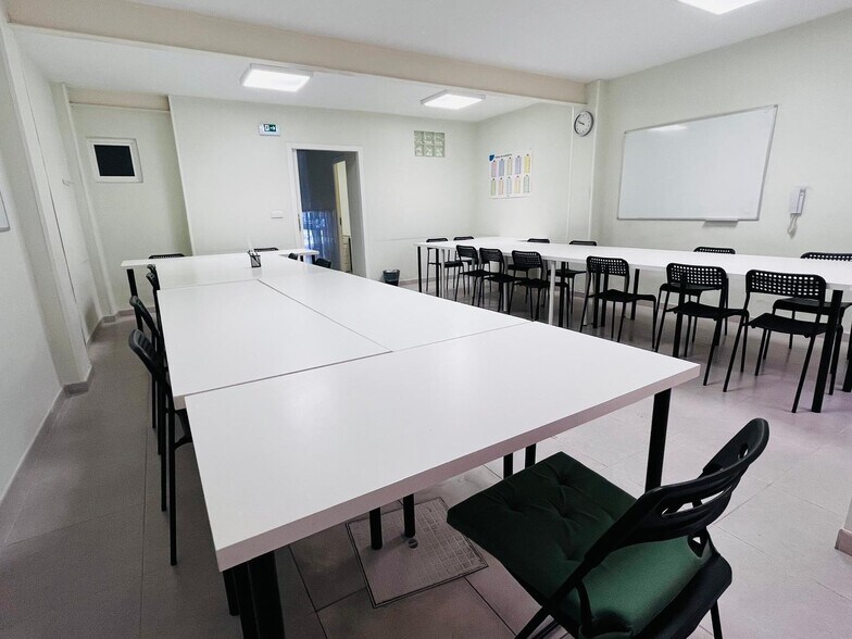 Carrer Poeta Miguel Hernández, 52, Elche, Alicante for lease - Interior Photo - Image 2 of 17