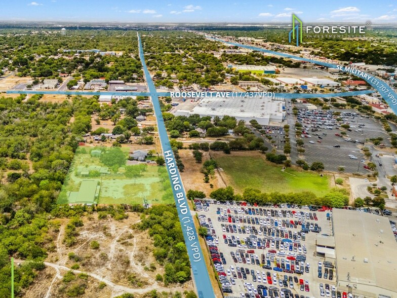 358 E Harding Blvd, San Antonio, TX à vendre - Photo du bâtiment - Image 2 de 4