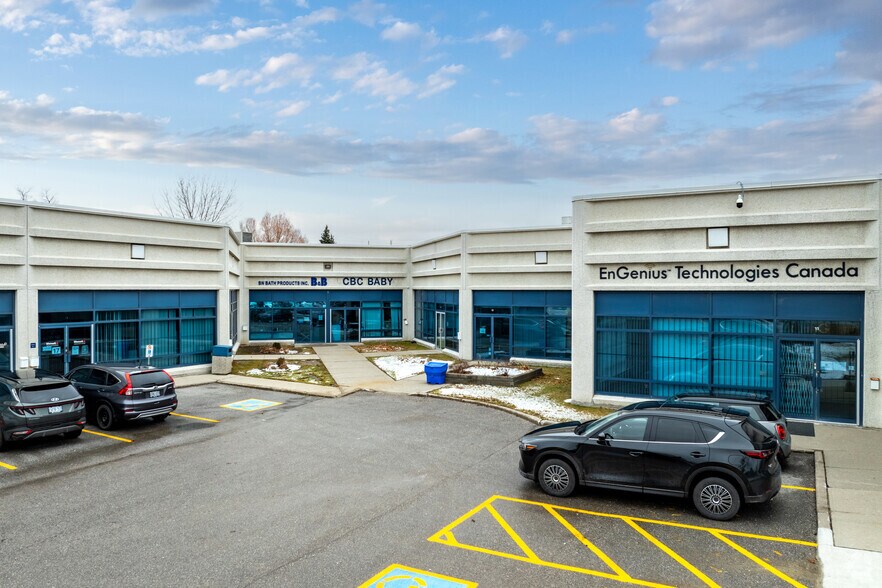 85 Citizen Ct, Markham, ON à louer - Photo du bâtiment - Image 2 de 2