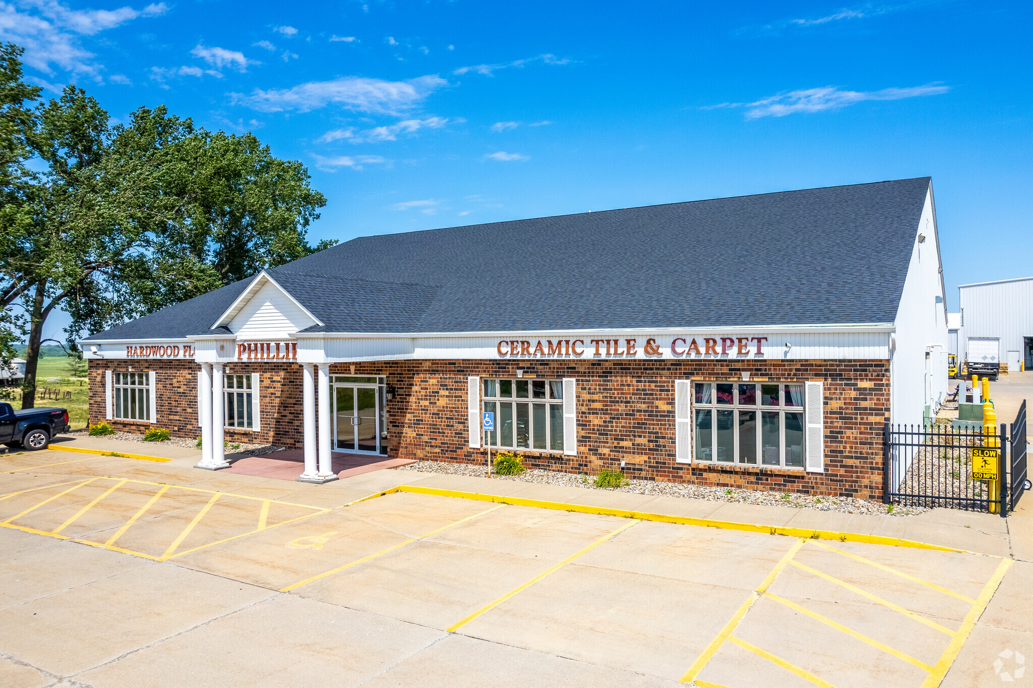 2714 N Jefferson Way, Indianola, IA for sale Building Photo- Image 1 of 1