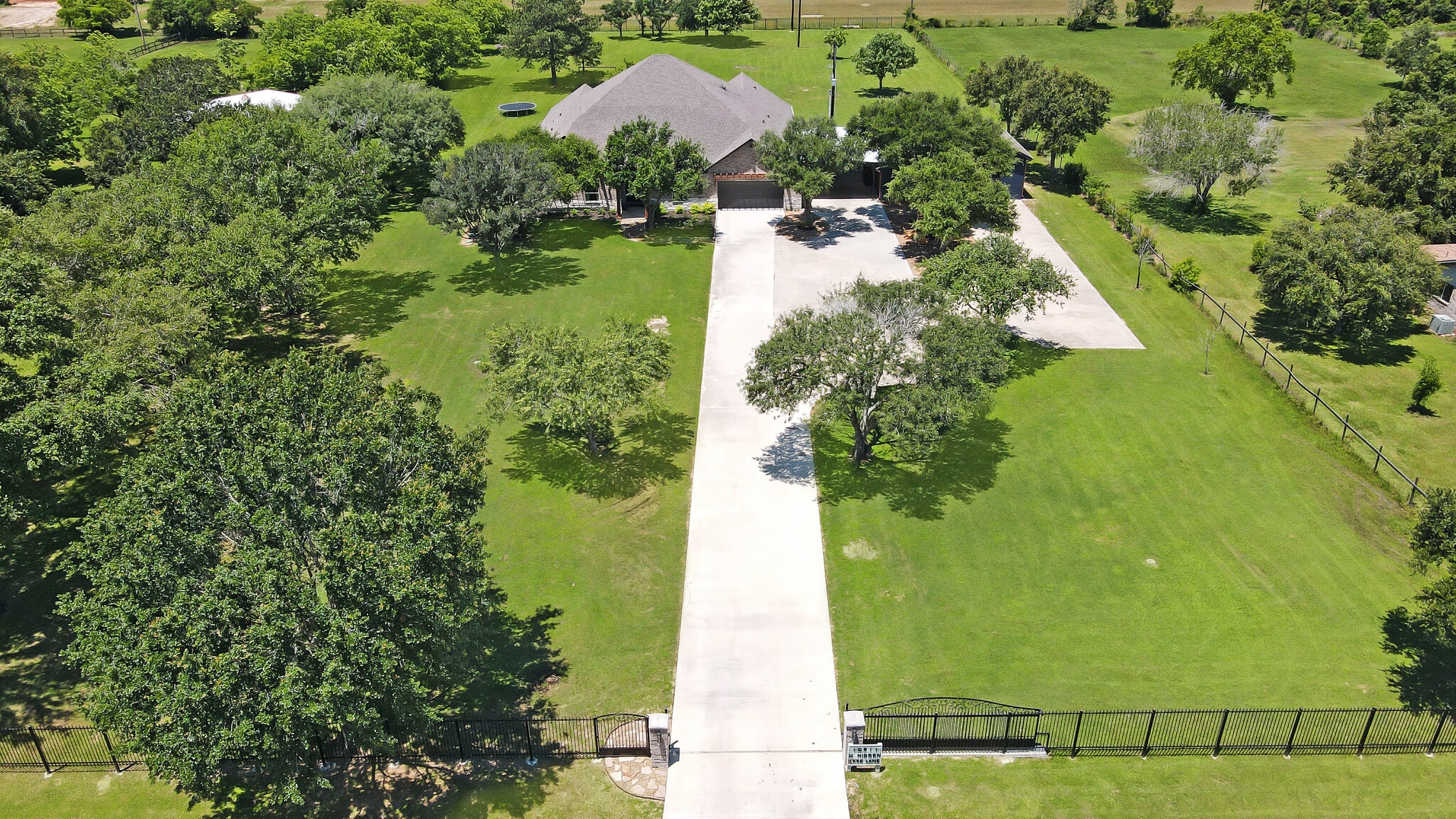 10511 W Hidden Lake Ln, Richmond, TX à vendre Photo principale- Image 1 de 45