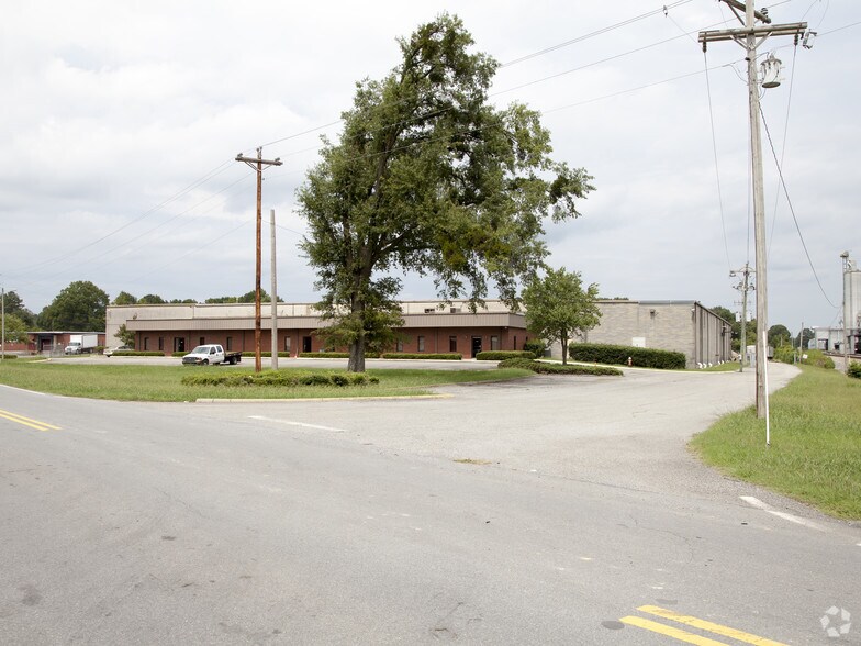 355 Old Dalton Rd NE, Calhoun, GA à vendre - Photo du bâtiment - Image 2 de 16