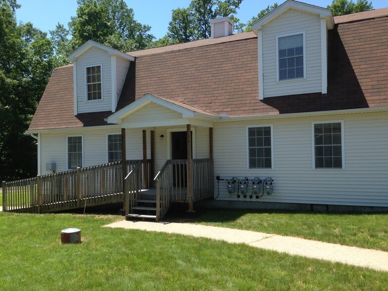 176 Route 81, Killingworth, CT à louer - Photo du bâtiment - Image 2 de 7