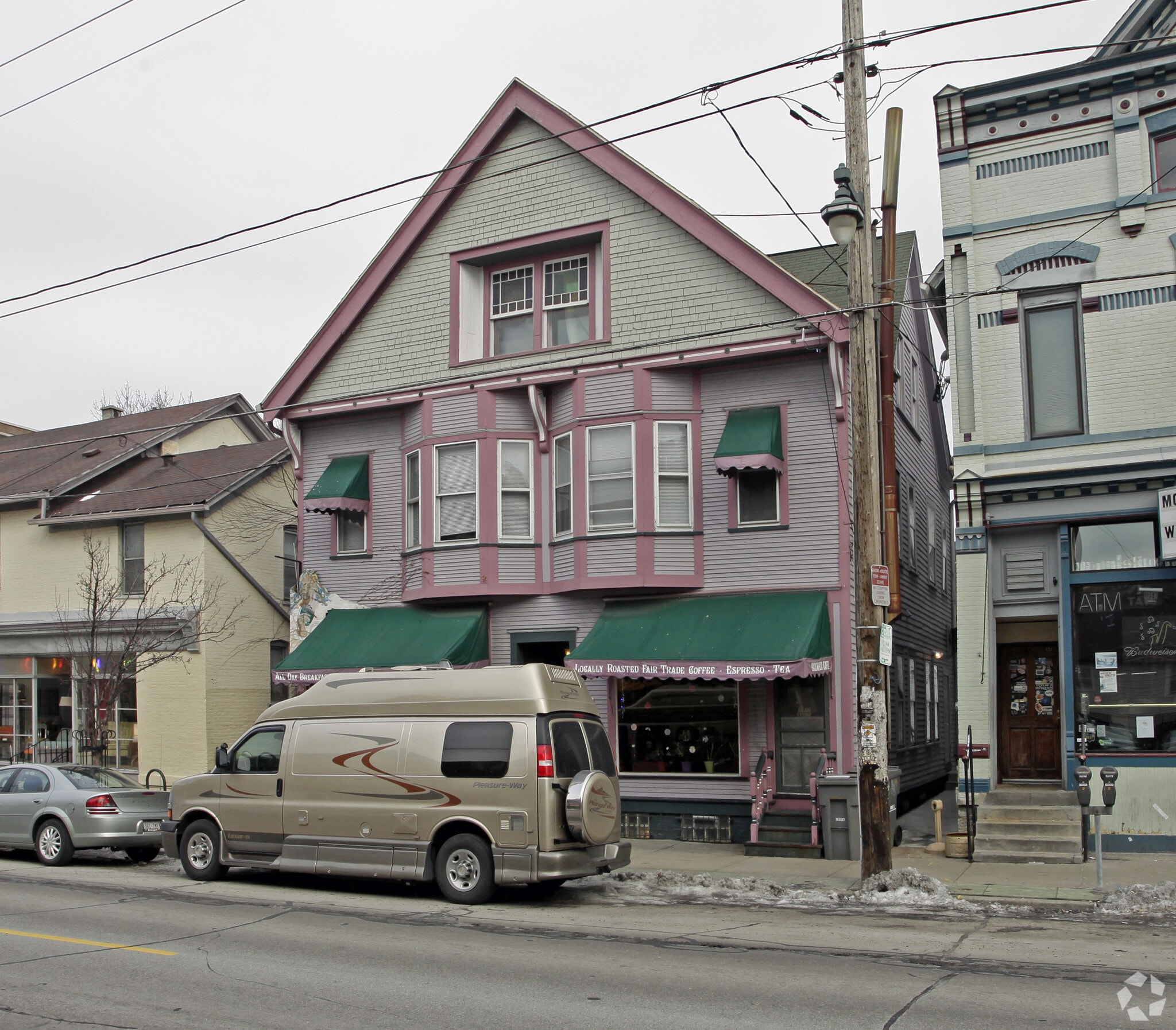 1208-1210 E Brady St, Milwaukee, WI for lease Primary Photo- Image 1 of 4