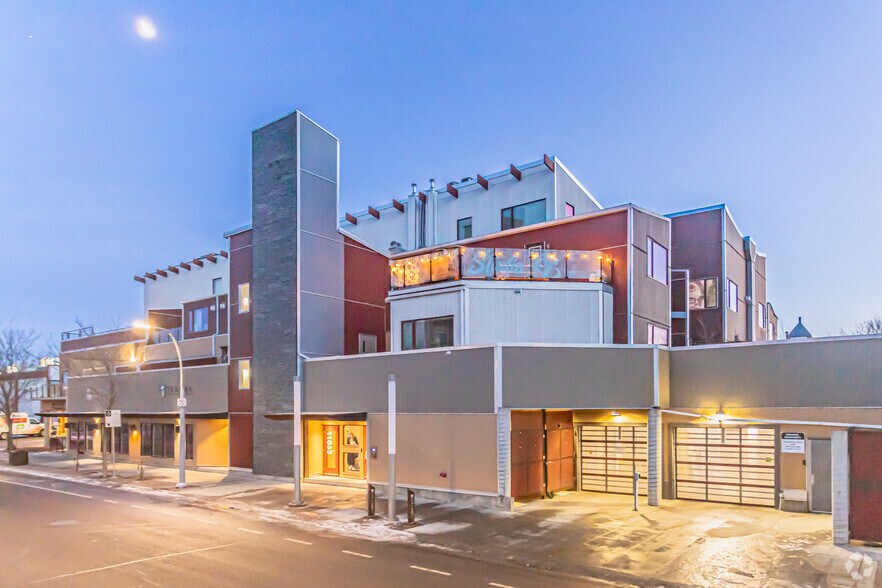 11623-11633 105th Ave, Edmonton, AB à vendre - Photo du bâtiment - Image 1 de 10