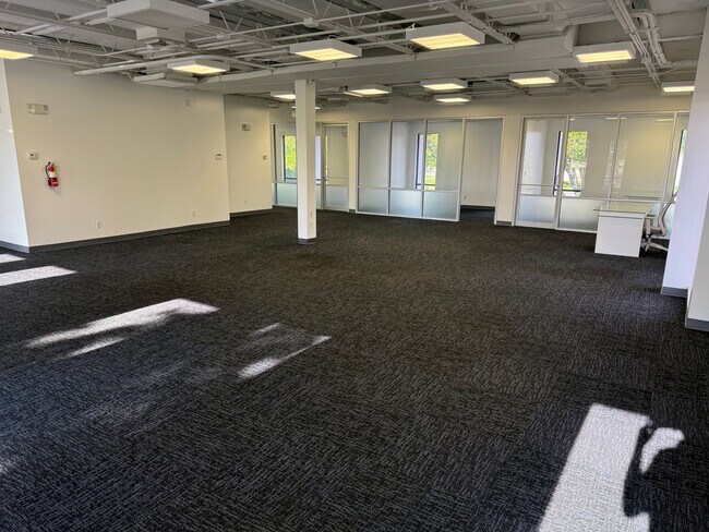 More details for 1910 Park Meadows Dr, Fort Myers, FL - Office for Lease