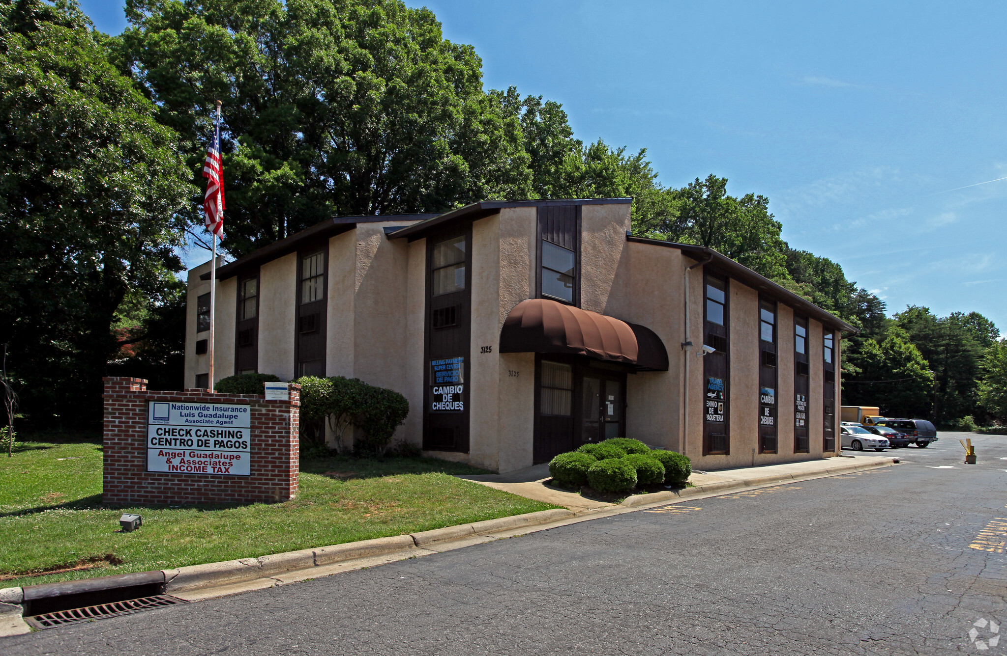 3125 Eastway Dr, Charlotte, NC for sale Primary Photo- Image 1 of 1