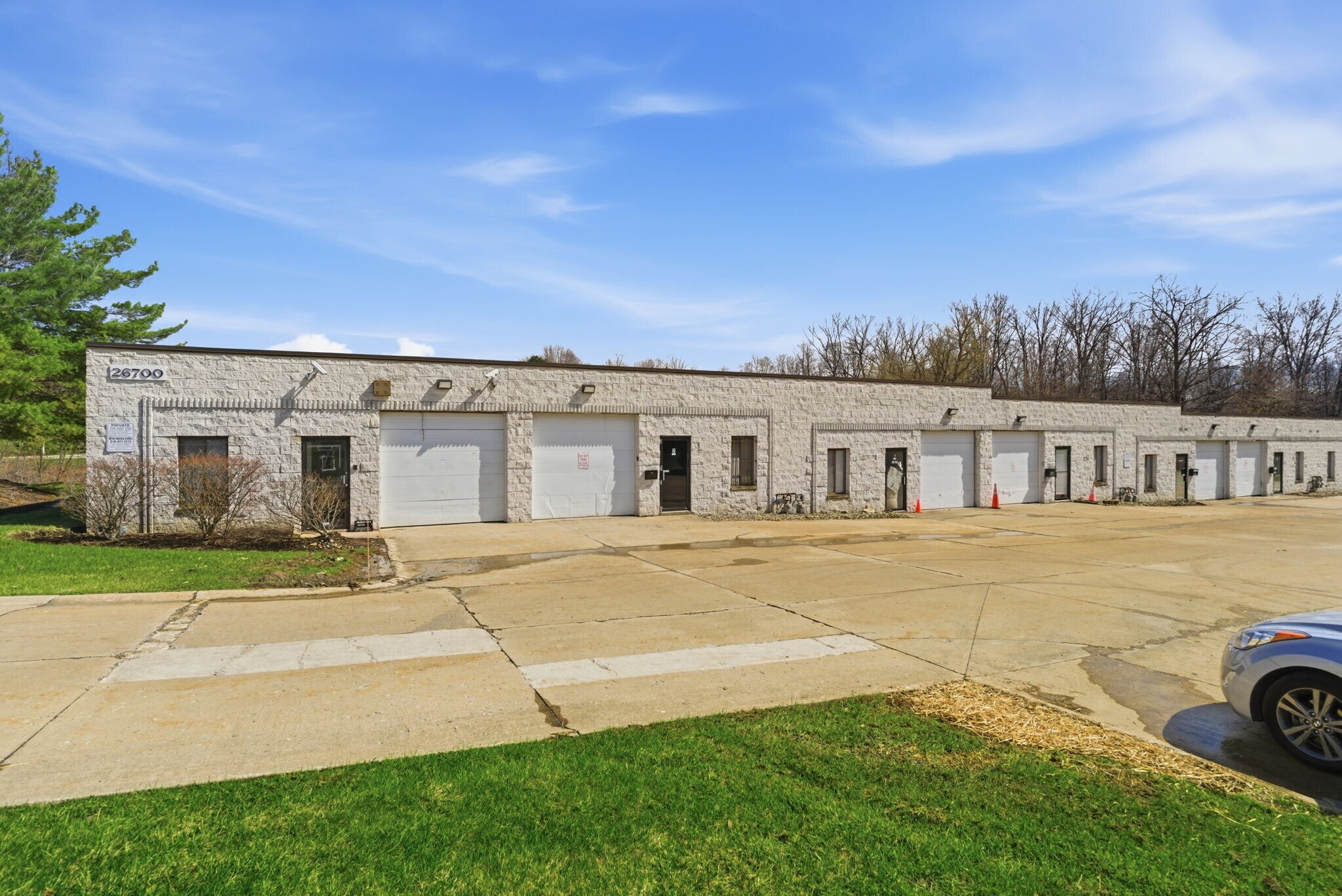 26700 Renaissance Pky, Warrensville Heights, OH for sale Primary Photo- Image 1 of 100