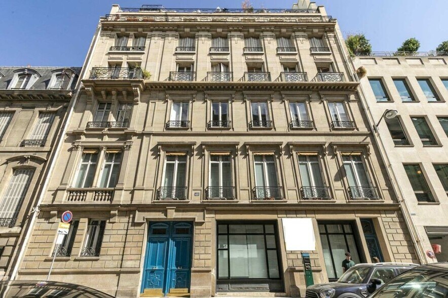 48 Rue De La Bienfaisance, Paris for lease - Building Photo - Image 1 of 9