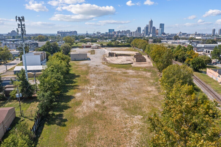 311 S Shelby St, Indianapolis, IN à louer - Aérien - Image 3 de 6