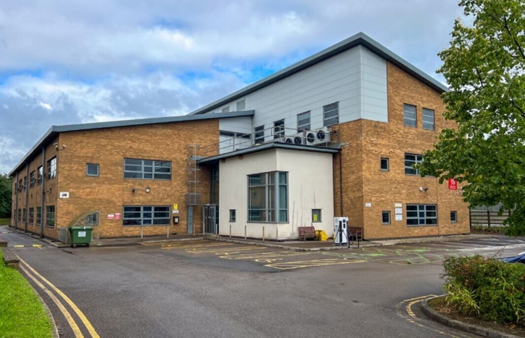 Bedwas Rd, Caerphilly for lease Building Photo- Image 1 of 5