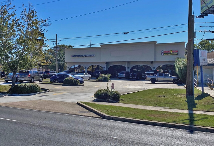 5200 Veterans Memorial Blvd, Metairie, LA à louer - Photo du bâtiment - Image 3 de 6
