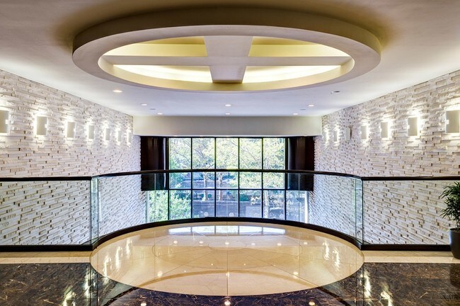 345 E 37th St, New York, NY for lease - Interior Photo - Image 3 of 6