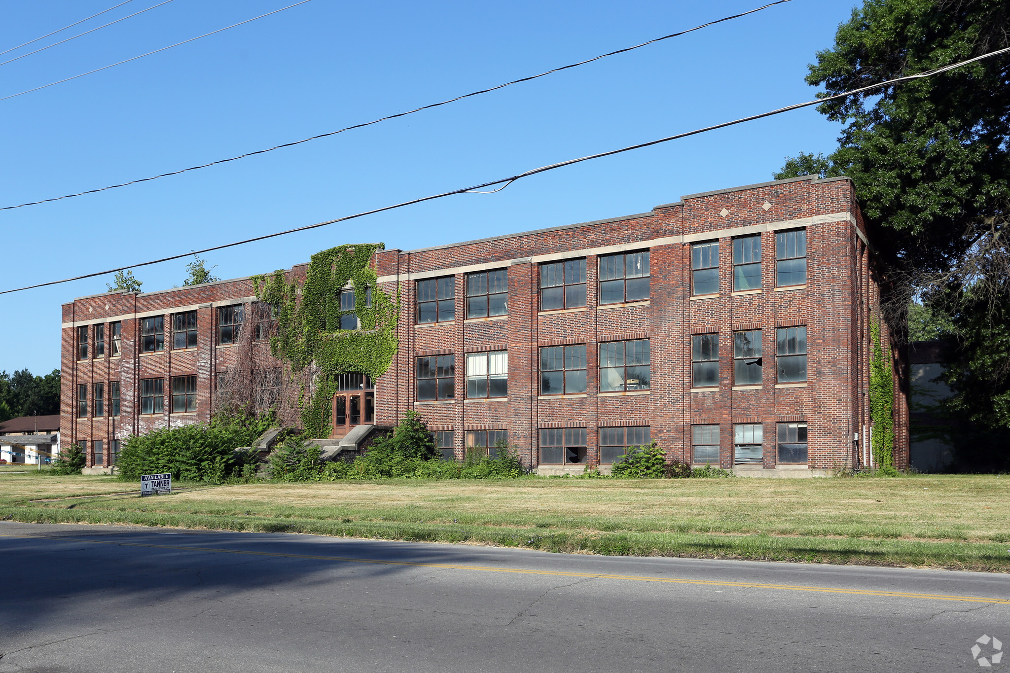 2435 S Union Ave, Alliance, OH for sale Primary Photo- Image 1 of 1