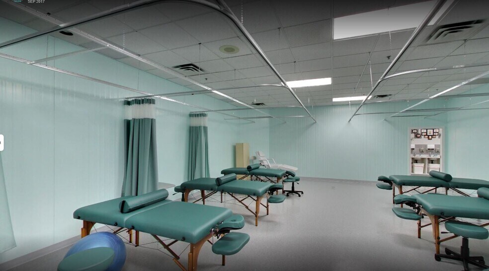 9618 Horton Rd SW, Calgary, AB à louer - Photo intérieure - Image 2 de 9