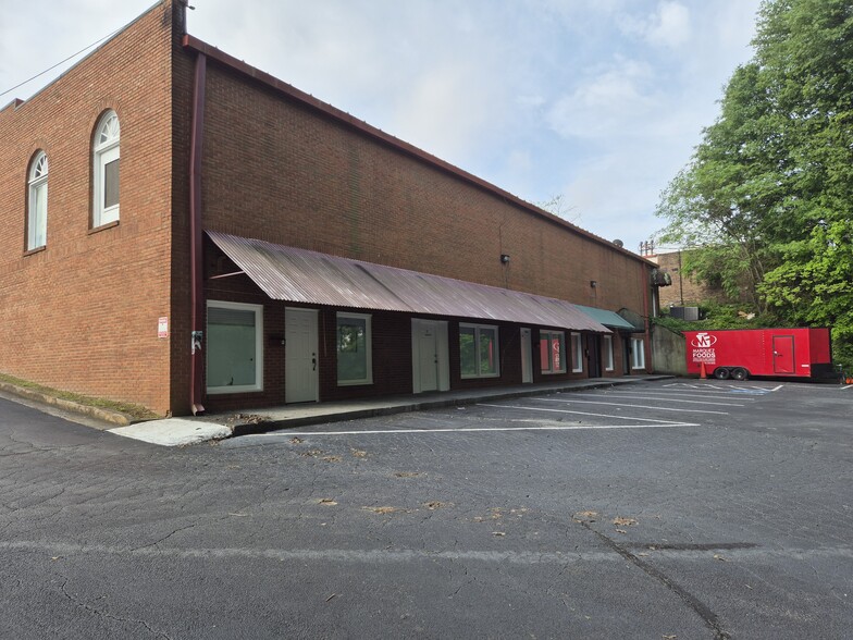 6099 Buford Hwy, Norcross, GA for sale - Building Photo - Image 2 of 7