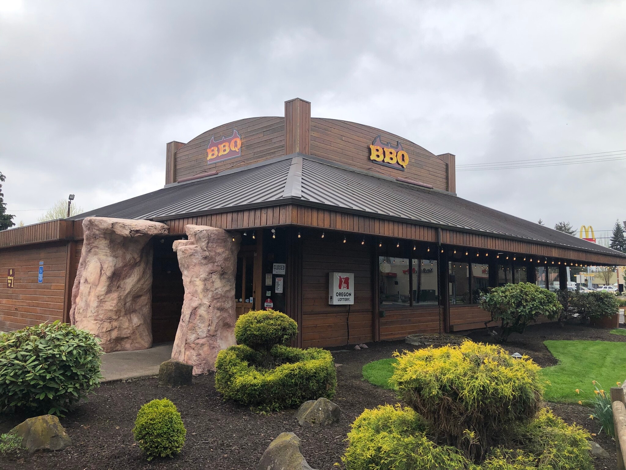 1807 Olympic St, Springfield, OR for lease Primary Photo- Image 1 of 14